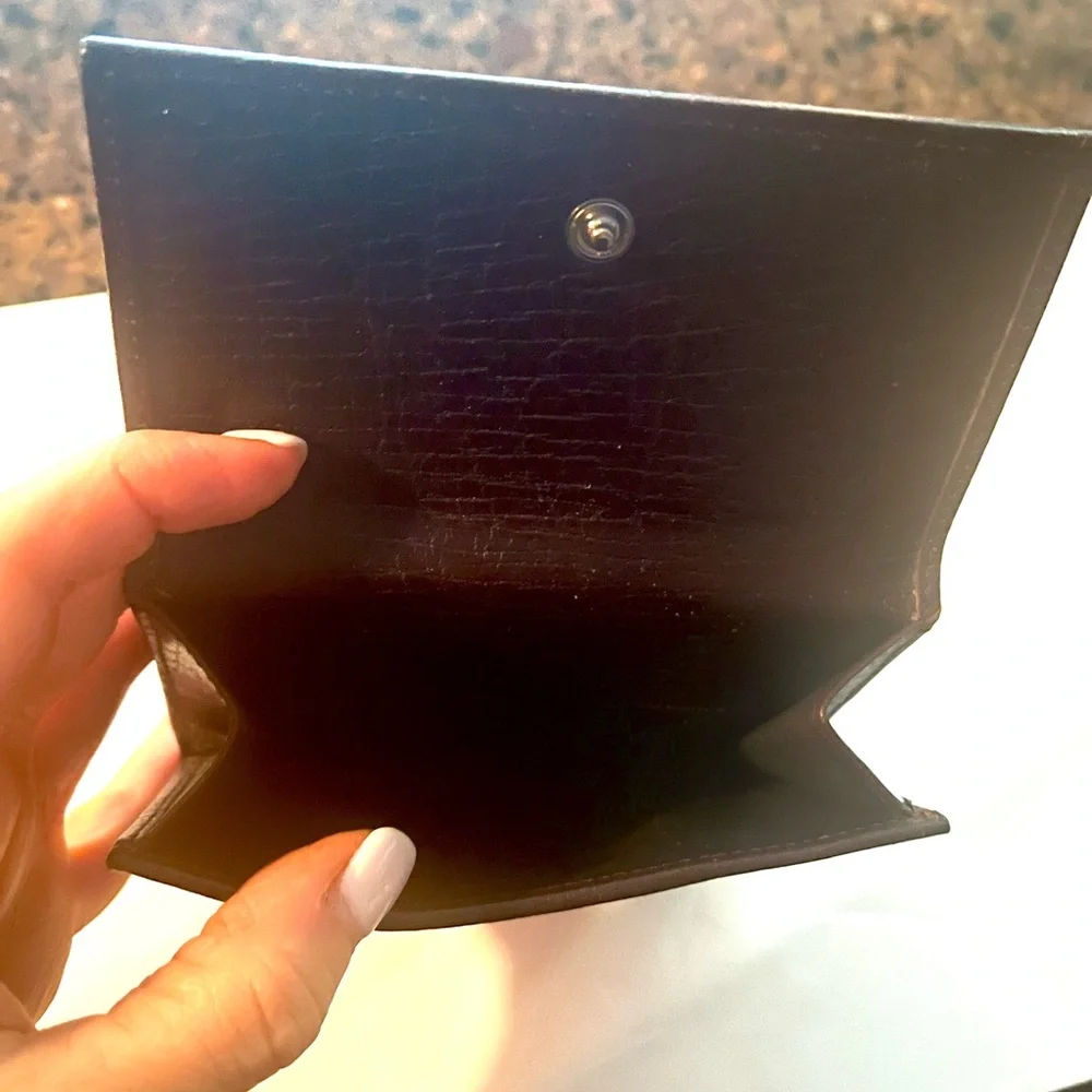 Gucci Wallet - Picture 2 of 5